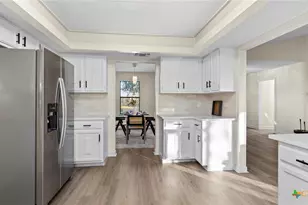300 Ridge Crest Dr, Seguin, TX 78155 - Photo 9