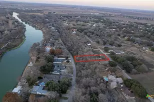 300 Ridge Crest Dr, Seguin, TX 78155 - Photo 27