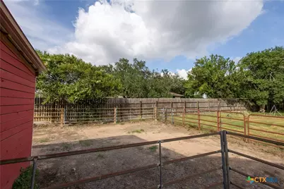 423 Fm 1447, Cuero, TX 77954 - Photo 23