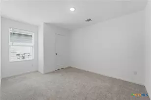 5717 Mangas Cir, Seguin, TX 78155 - Photo 29