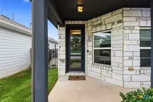 129 Lacey Oak Loop, San Marcos, TX 78666 - Photo 3