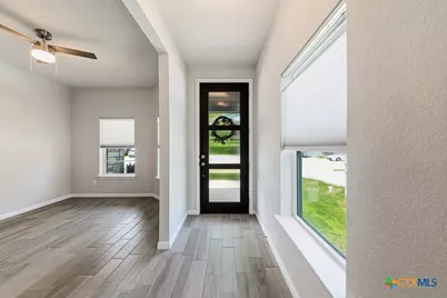 129 Lacey Oak Loop, San Marcos, TX 78666 - Photo 5