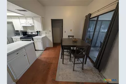 1013 Chestnut Street #D2, San Marcos, TX 78666 - Photo 11