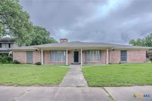 111 Dover Dell Ln, Victoria, TX 77904 - Photo 1