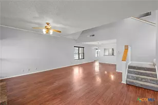 156 Pleasant Grove Ln, Woodway, TX 76712 - Photo 9