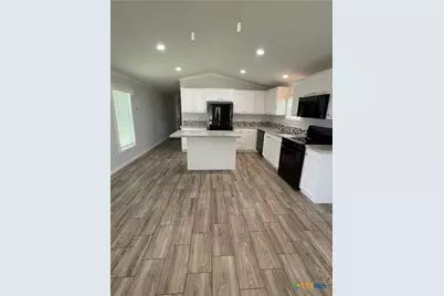 908 N Colorado Street, Edna, TX 77957 - Photo 19