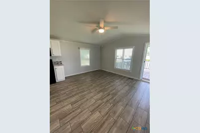 908 N Colorado Street, Edna, TX 77957 - Photo 13