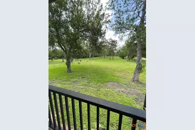 908 N Colorado Street, Edna, TX 77957 - Photo 7