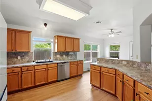 523 Walnut Heights Blvd, New Braunfels, TX 78130 - Photo 11
