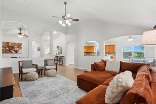 523 Walnut Heights Blvd, New Braunfels, TX 78130 - Photo 5