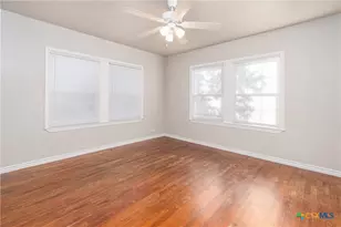 803 N 8th St, Temple, TX 76501 - Photo 7