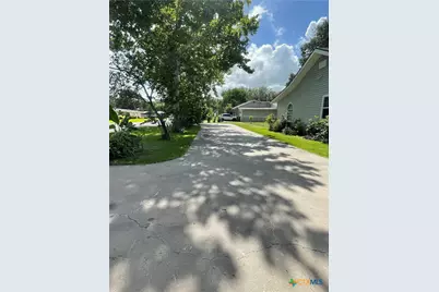 1006 South Street, El Campo, TX 77962 - Photo 5