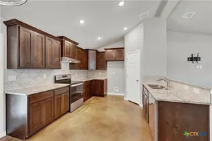 3211 Hunter Rd, New Braunfels, TX 78132 - Photo 7