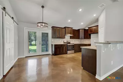 3211 Hunter Road, New Braunfels, TX 78132 - Photo 5