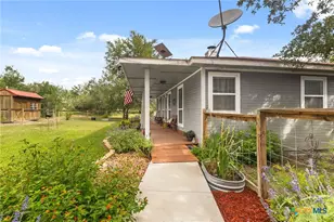757 Jackson Rd, Kingsbury, TX 78638 - Photo 5