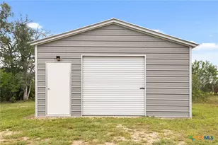 757 Jackson Rd, Kingsbury, TX 78638 - Photo 37