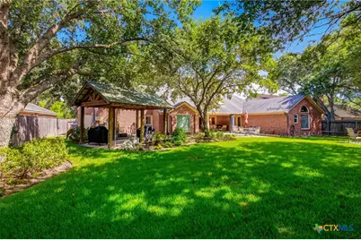 702 Masters Drive, Victoria, TX 77904 - Photo 37