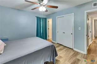 2301 E Walnut Ave, Victoria, TX 77901 - Photo 9