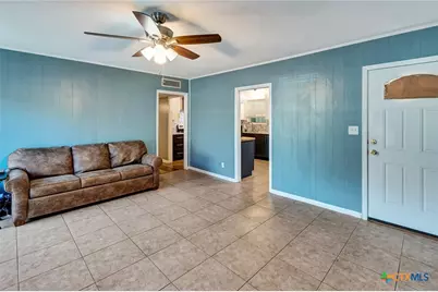 2301 E Walnut Ave, Victoria, TX 77901 - Photo 7