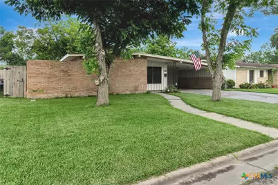 2301 E Walnut Ave, Victoria, TX 77901 - Photo 21