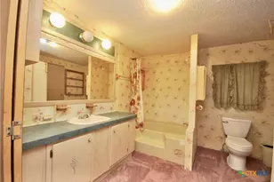 486 Co Rd 95D, Moulton, TX 77975 - Photo 11