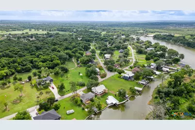 136 Lakeside Drive, Seguin, TX 78155 - Photo 31