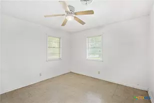 2214 S 43rd St, Temple, TX 76504 - Photo 15