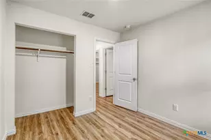 904 E Garfield Ave, Temple, TX 76501 - Photo 9