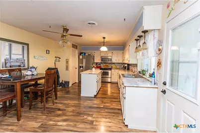 501 Magdalena Drive, Victoria, TX 77904 - Photo 9