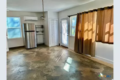 1419 Alamo Street #B, San Marcos, TX 78666 - Photo 9