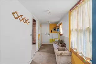 308 S Erkel Ave, Seguin, TX 78155 - Photo 41