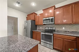 1113 Hogg Ct, Copperas Cove, TX 76522 - Photo 9