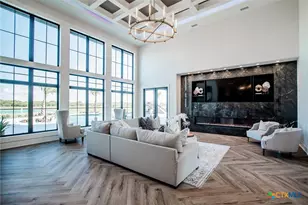 499 Dayspring, Victoria, TX 77904 - Photo 3