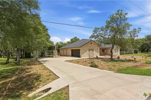 1895 Flaming Oak Dr, New Braunfels, TX 78132 - Photo 39