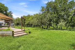 1895 Flaming Oak Dr, New Braunfels, TX 78132 - Photo 35