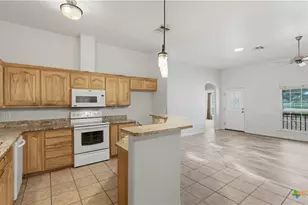 1895 Flaming Oak Dr, New Braunfels, TX 78132 - Photo 15