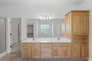 1895 Flaming Oak Dr, New Braunfels, TX 78132 - Photo 27
