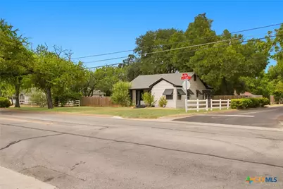524 E 13th Avenue, Belton, TX 76513 - Photo 3