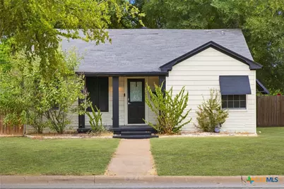 524 E 13th Avenue, Belton, TX 76513 - Photo 1