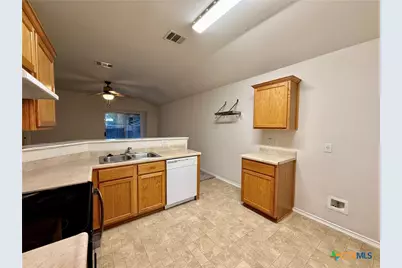 3235 Blue Jay Drive, New Braunfels, TX 78130 - Photo 5
