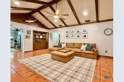1 Circle Lane, Victoria, TX 77904 - Photo 9