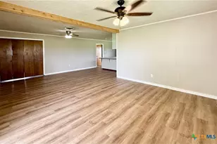 3652 FM1822, Edna, TX 77957 - Photo 17