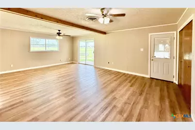 3652 Fm-1822, Edna, TX 77957 - Photo 15
