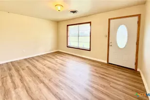 3652 FM1822, Edna, TX 77957 - Photo 3