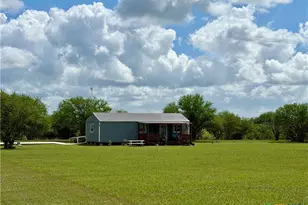168 Weeping Willow Rd, Victoria, TX 77904 - Photo 1