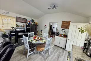 168 Weeping Willow Rd, Victoria, TX 77904 - Photo 13