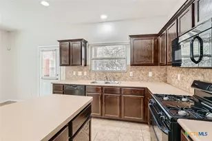 427 Unicorn Ranch, San Antonio, TX 78245 - Photo 9