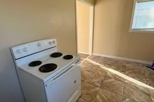 436 Illinois St, Bloomington, TX 77951 - Photo 9
