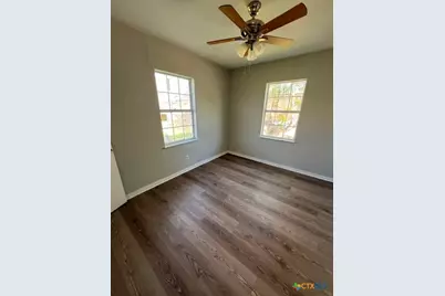 436 Illinois Street, Bloomington, TX 77951 - Photo 7