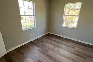 436 Illinois St, Bloomington, TX 77951 - Photo 7